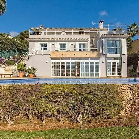 La Casa Esta Situada En Un Barrio Muy Tranquilo-3