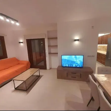 2 Bedrooms Luxe Playa D'Bossa W/Parking-2
