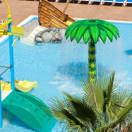 Club Del Sol Aparthotel-3
