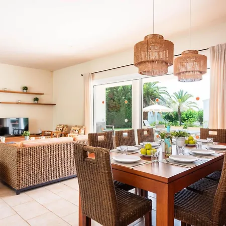 Villa Lola-2