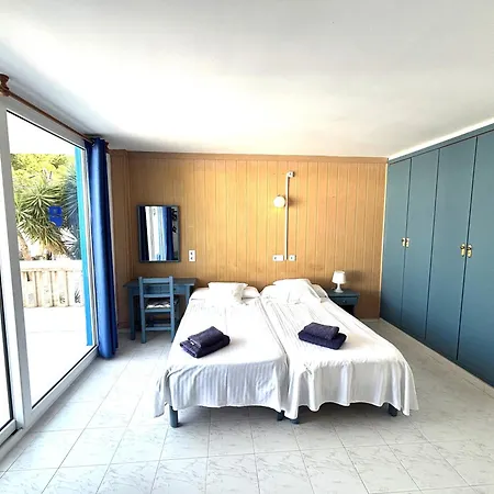 Apartamentos Can Marsalet-3