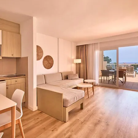 Universal Aparthotel Don Camilo-3