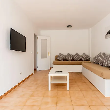 Neighbours Apartments-3