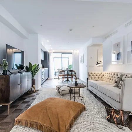 Terreno Suites-3