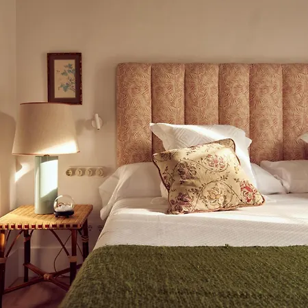 Cristine Bedfor Mahon Boutique Hotel-3
