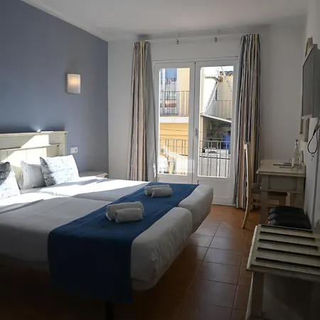 Hostal Hpc Porto Colom-2