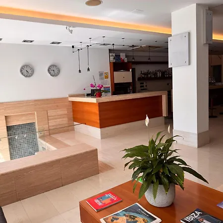 Hotel Marfil-2