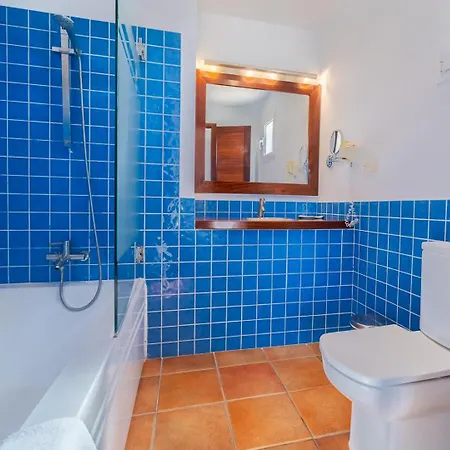 Villas Finesse By MENORCARENTALS-3