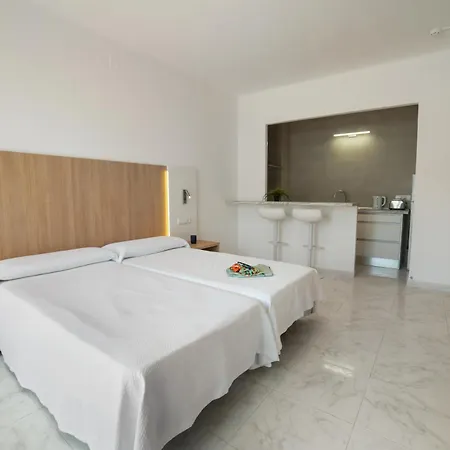 Apartamentos Playa Sol-2