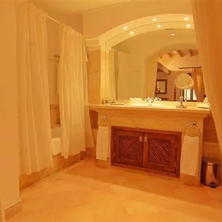 Hotel Puig De Ros D'Alt-2