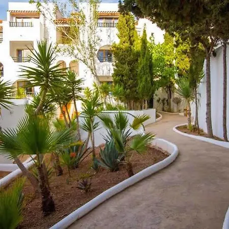 Holiday Park Apartments-3