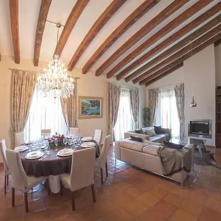 Villa Can Sarales - Deia-3