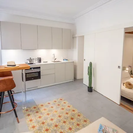 Es Palauet Brandnew one suite apartment in Ibiza center-3