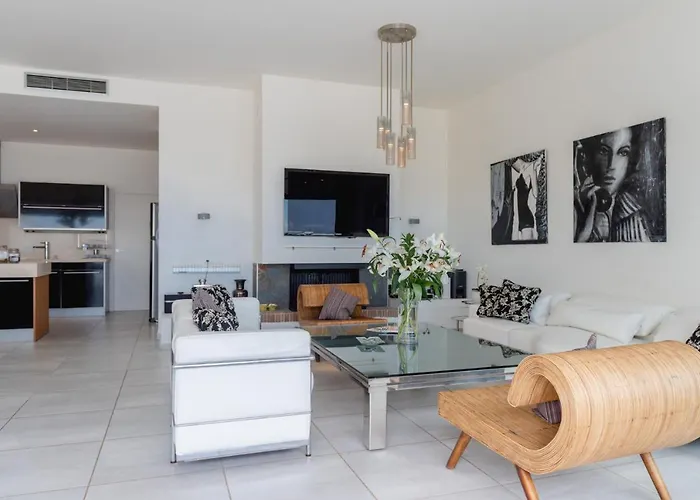 Luxury Villa With Outdoor Bar, Ibiza Villa 1027 Talamanca 