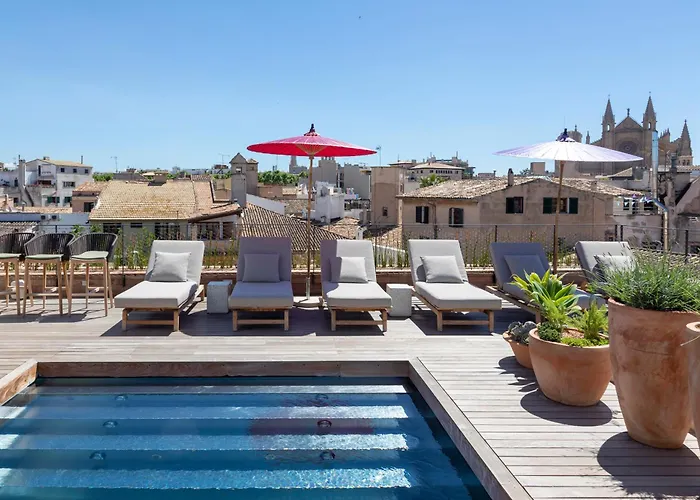 Palma de Mallorca Self Catering Holidays near Plaza Mayor