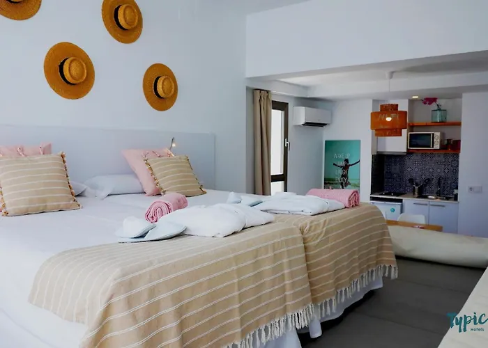 Marina Playa Hotel Apartments By Typic Hotels - Adults Only Sant Antoni de Portmany