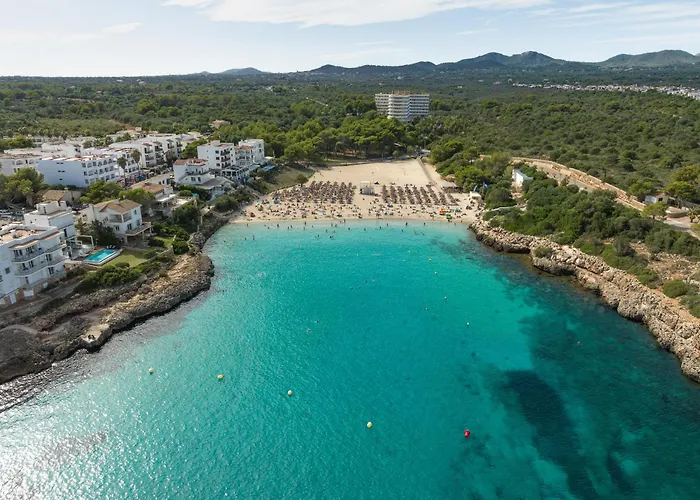 Casas Mari y Pili para 12 personas a unos 200 m de la playa Portocolom 