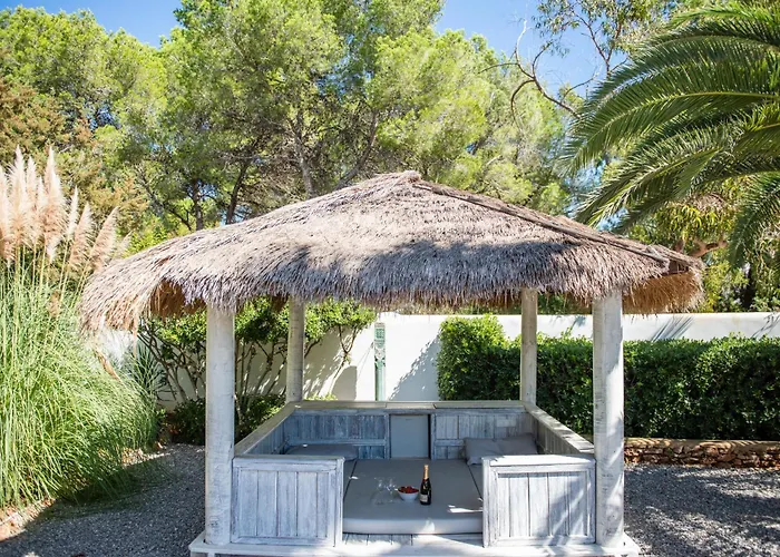 Villa 8Br, Sea Views, Walk To The Beach, Pool Santa Eulària des Riu