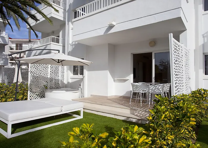 Pet friendly Palm Garden Apartment Port de Alcudia 