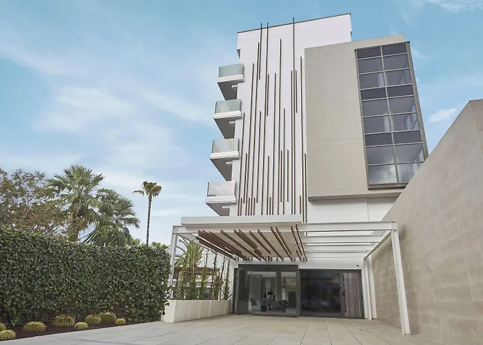 Hoteles de cinco estrellas en Puerto de Alcúdia 