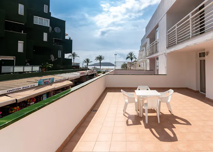 Neighbours Apartments Magaluf 