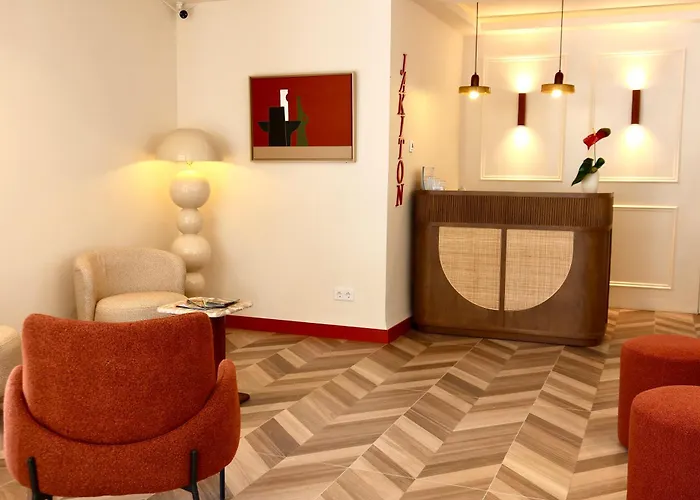 Hostal Jakiton Palmanova Mit Golfplatz