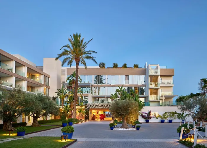 Hôtels à Santa Eulària des Riu