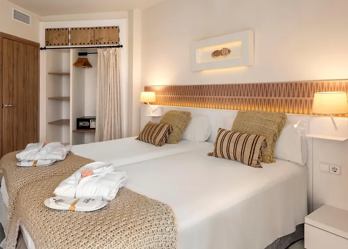 Aparthotel Tropic Garden Santa Eulària des Riu