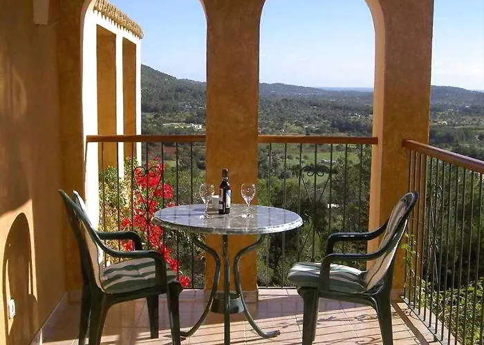 Hotel Casa Naya Sant Llorenç de Balàfia