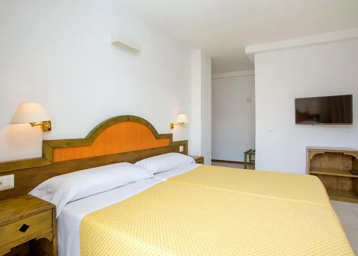 Apartamentos Bon Lloc Santa Eularia des Riu